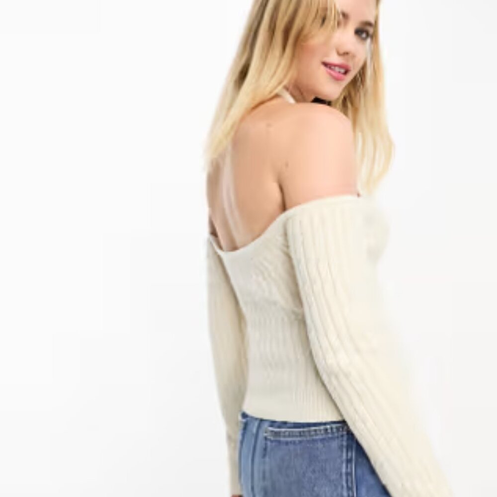 Abercrombie‎ & Fitch Halter Cable Knit Cropped Sweater Size Medium - Picture 3 of 3